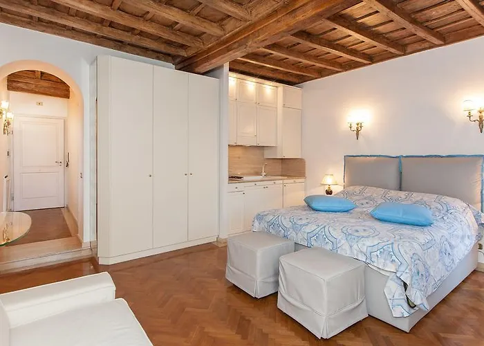 Apartment In - Gambero Rome
